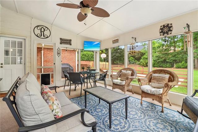 914 Newcastle Drive SW, Lilburn, GA 30047