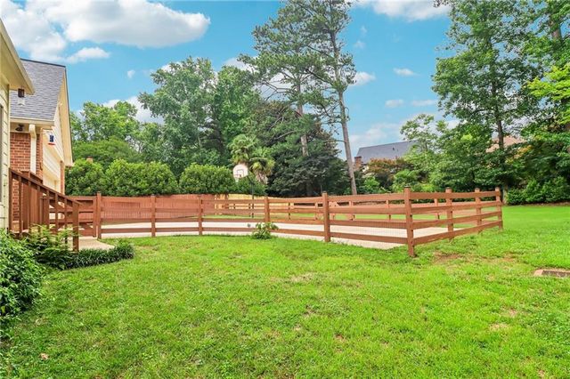 914 Newcastle Drive SW, Lilburn, GA 30047