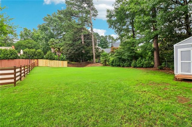 914 Newcastle Drive SW, Lilburn, GA 30047