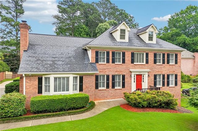 914 Newcastle Drive SW, Lilburn, GA 30047