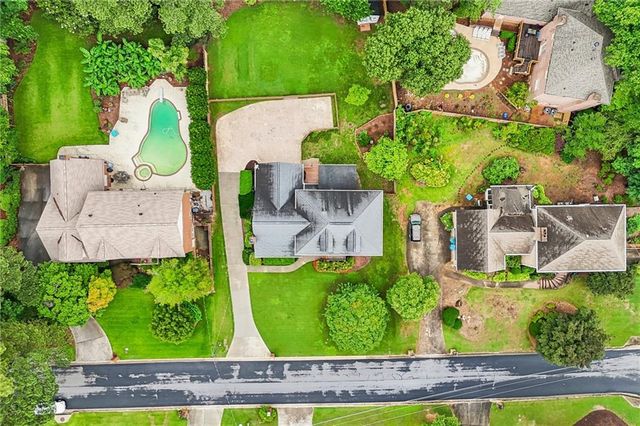 914 Newcastle Drive SW, Lilburn, GA 30047