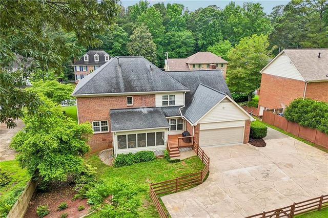 914 Newcastle Drive SW, Lilburn, GA 30047