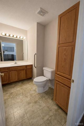 902 Pine Avenue, Warrenton, MO 63383