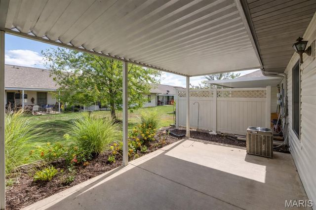 902 Pine Avenue, Warrenton, MO 63383