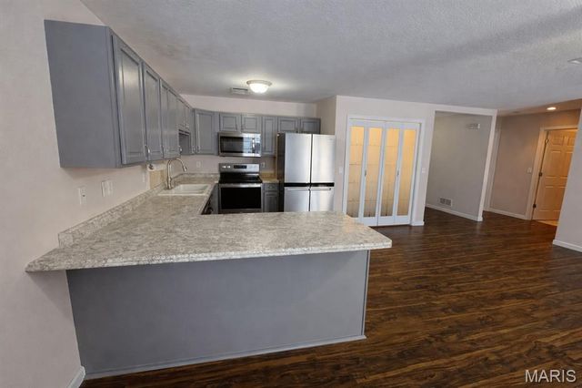 902 Pine Avenue, Warrenton, MO 63383