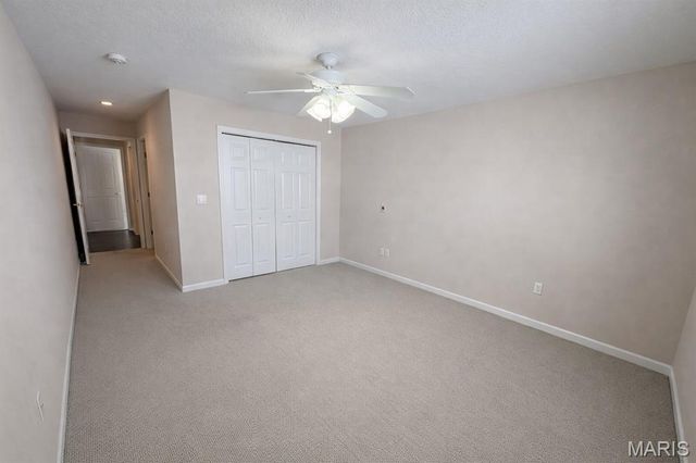 902 Pine Avenue, Warrenton, MO 63383