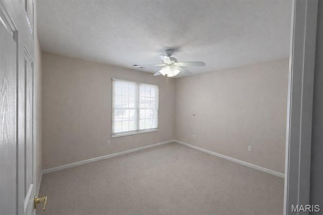 902 Pine Avenue, Warrenton, MO 63383