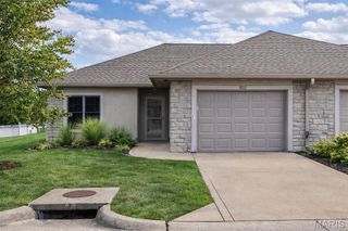 902 Pine Avenue, Warrenton, MO 63383