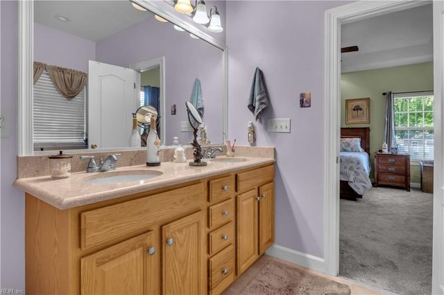 504 Dorothy CT, Chesapeake, VA 23323