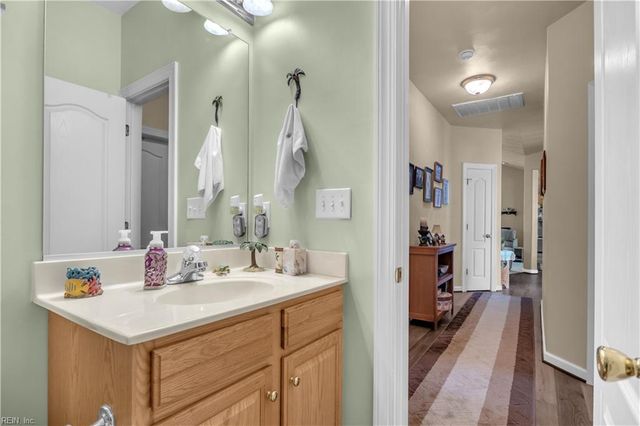 504 Dorothy CT, Chesapeake, VA 23323