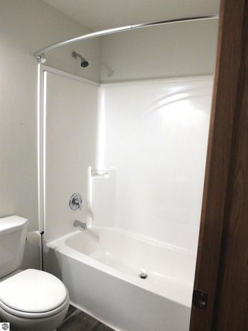 639 Hawthorne Lane, Traverse City, MI 49686