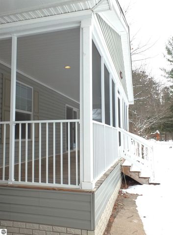639 Hawthorne Lane, Traverse City, MI 49686