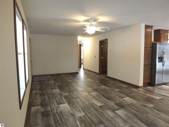 639 Hawthorne Lane, Traverse City, MI 49686