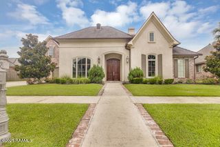 703 N Michot Road, Lafayette, LA 70508