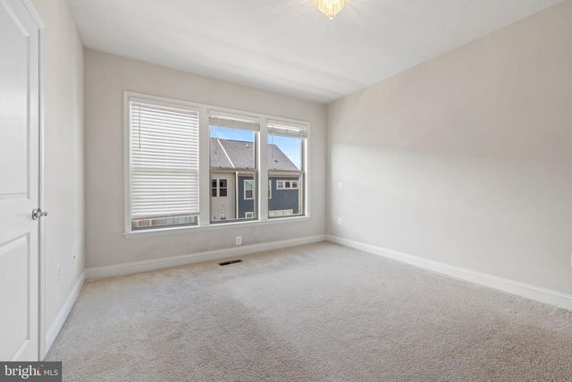 1953 GREENBRIAR HALL RD, Dumfries, VA 22026