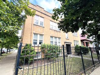 2743 N Lavergne Avenue 2, Chicago, IL 60639