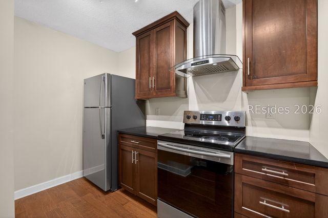 50 Pebble Beach Cv Apt E110, Bluffton, SC 29910