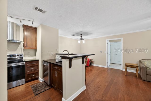 50 Pebble Beach Cv Apt E110, Bluffton, SC 29910