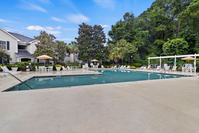 50 Pebble Beach Cv Apt E110, Bluffton, SC 29910