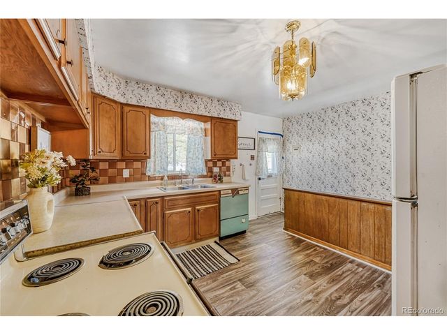 6040 Marshall Ct, Arvada, CO 80003