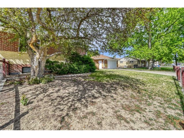 6040 Marshall Ct, Arvada, CO 80003