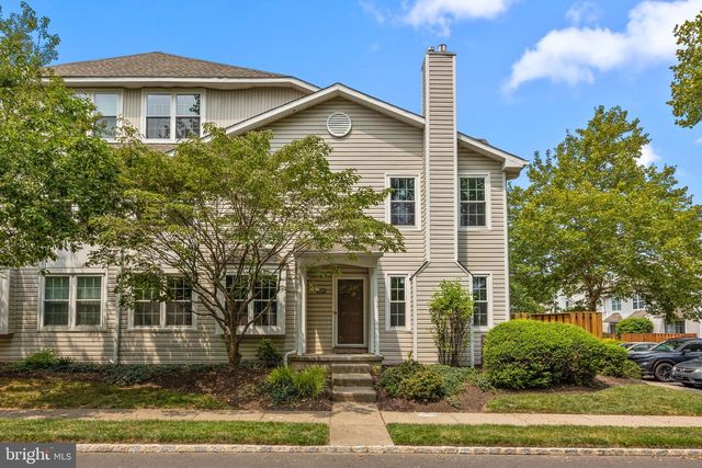 5206 SPRUCE MILL DR #406, Yardley, PA 19067