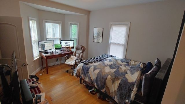 33 Eastburn St 1, Boston, MA 02135