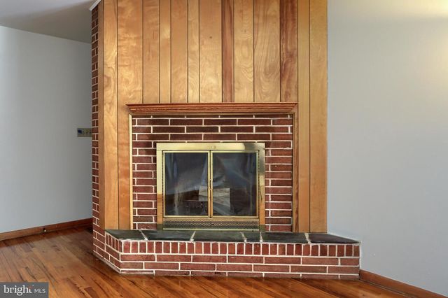 26 AMHERST DR, Camp Hill, PA 17011