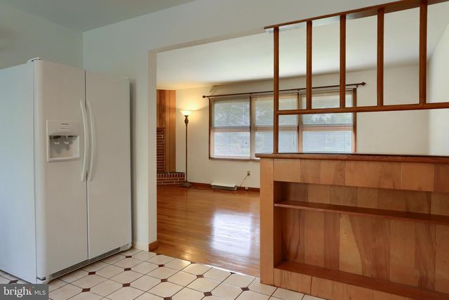 26 AMHERST DR, Camp Hill, PA 17011