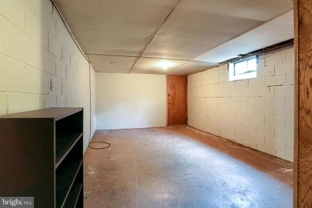 26 AMHERST DR, Camp Hill, PA 17011