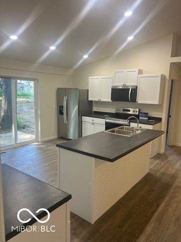 1197 Evergreen Cir Way, North Vernon, IN 47265