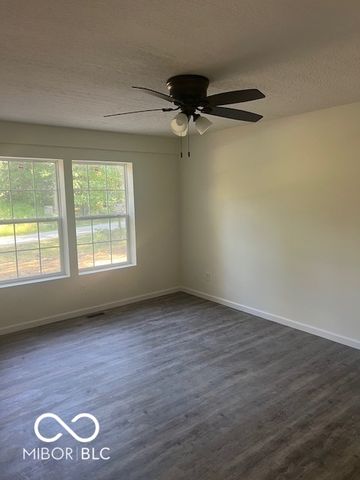 1197 Evergreen Cir Way, North Vernon, IN 47265