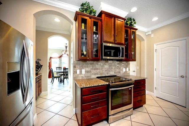 843 MOLLY CIRCLE, Sarasota, FL 34232