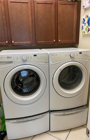 843 MOLLY CIRCLE, Sarasota, FL 34232