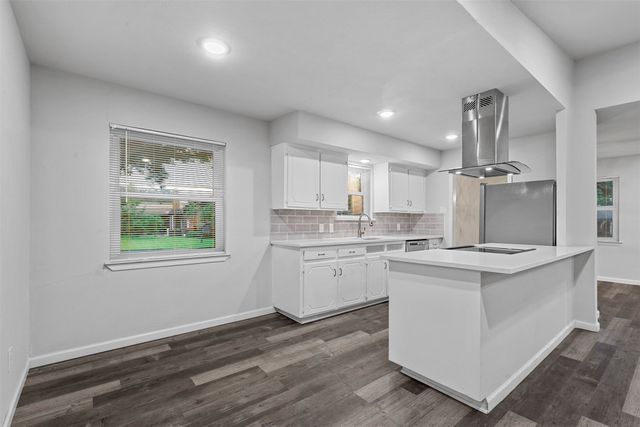 6037 Wormar Avenue, Fort Worth, TX 76133