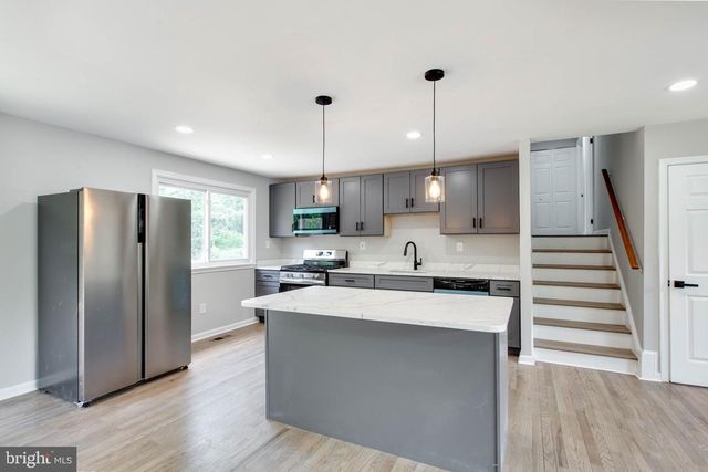 10301 BLOOM DR, Damascus, MD 20872