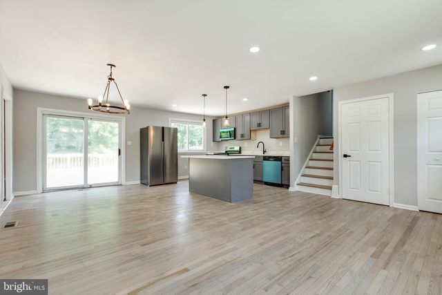 10301 BLOOM DR, Damascus, MD 20872
