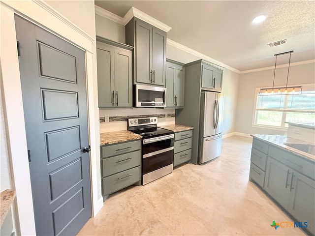 788 County Road 3100, Kempner, TX 76539