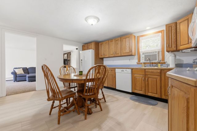 11 Grover St, Beverly, MA 01915