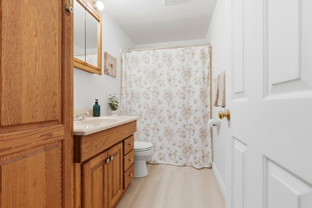11 Grover St, Beverly, MA 01915