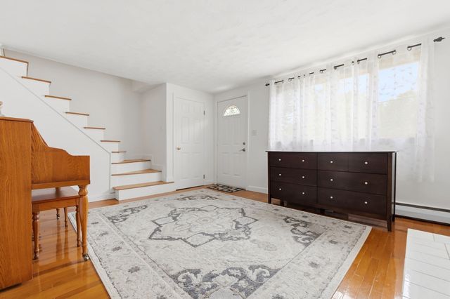 11 Grover St, Beverly, MA 01915