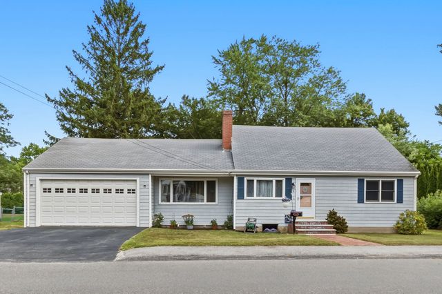 11 Grover St, Beverly, MA 01915
