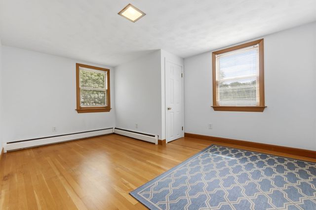 11 Grover St, Beverly, MA 01915