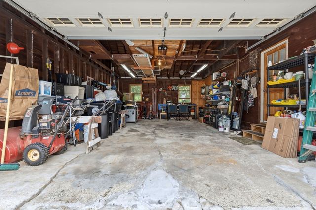 11 Grover St, Beverly, MA 01915