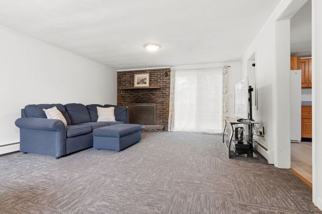 11 Grover St, Beverly, MA 01915