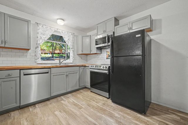 16927 Mckenzie Dr, Pioneer, CA 95666