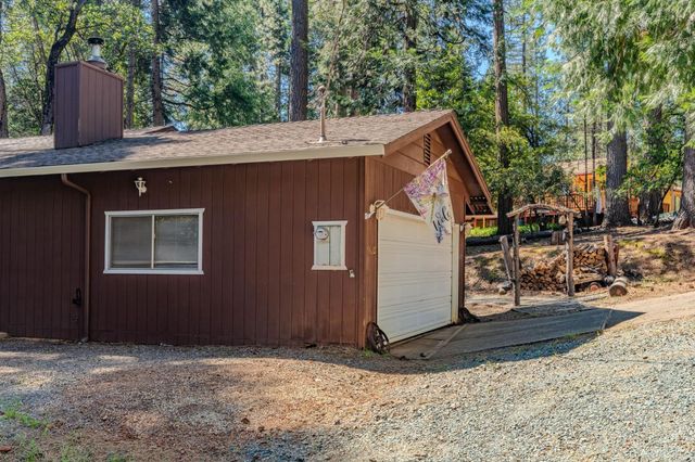 16927 Mckenzie Dr, Pioneer, CA 95666