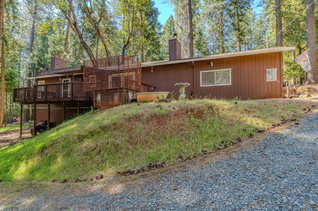 16927 Mckenzie Dr, Pioneer, CA 95666