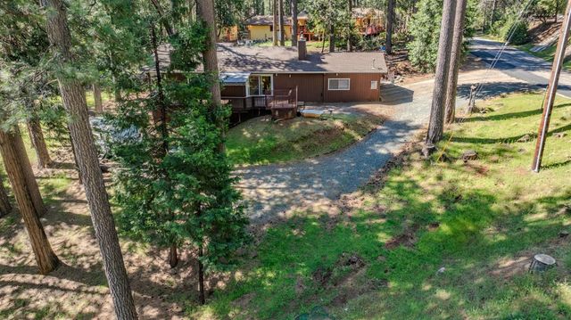 16927 Mckenzie Dr, Pioneer, CA 95666