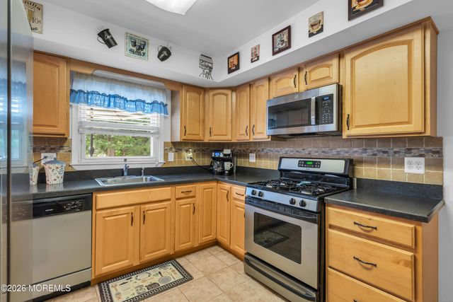 164 Weldon Road, Manchester, NJ 08759